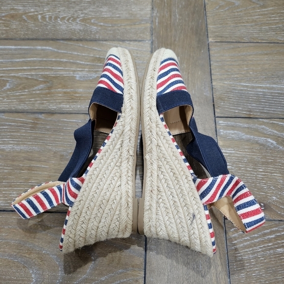 Wanted Espadrille Wedge, Szie 8.5  NWT - Picture 5 of 9